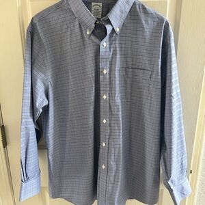 Brooks Brothers Classic Regular Fit Button Up Shirt